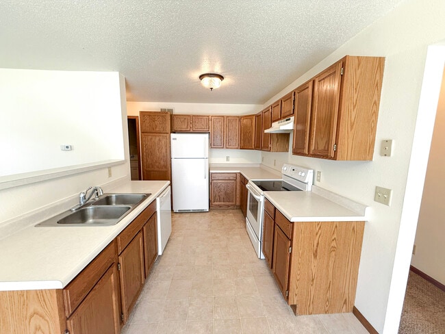 Photo - 2101 Mittelstadt Ln