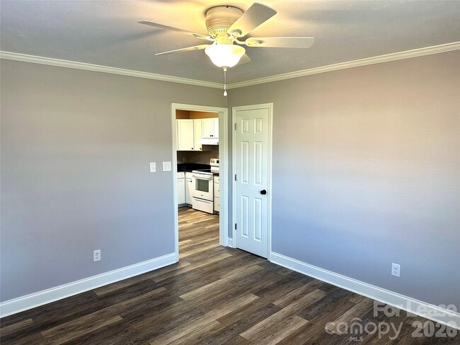 Photo - 2121 Charlotte Hwy