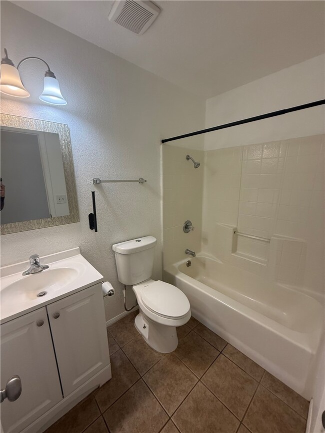 Photo - 2529 Simms Ave