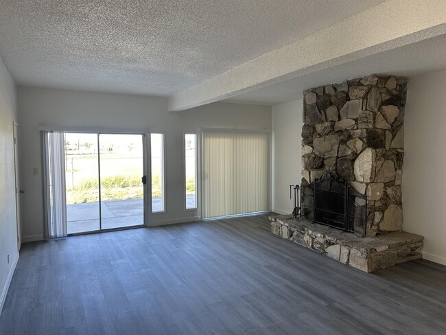 Photo - 21331 Heather Pl