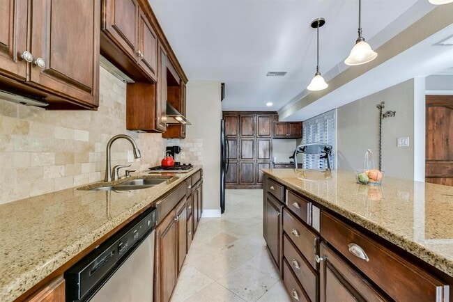 Photo - 8911 Mt Bartlett Dr