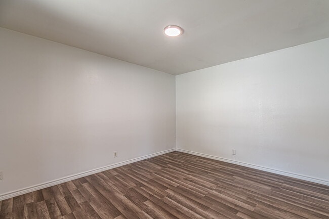 Photo - 6142 Lawn Valley Dr