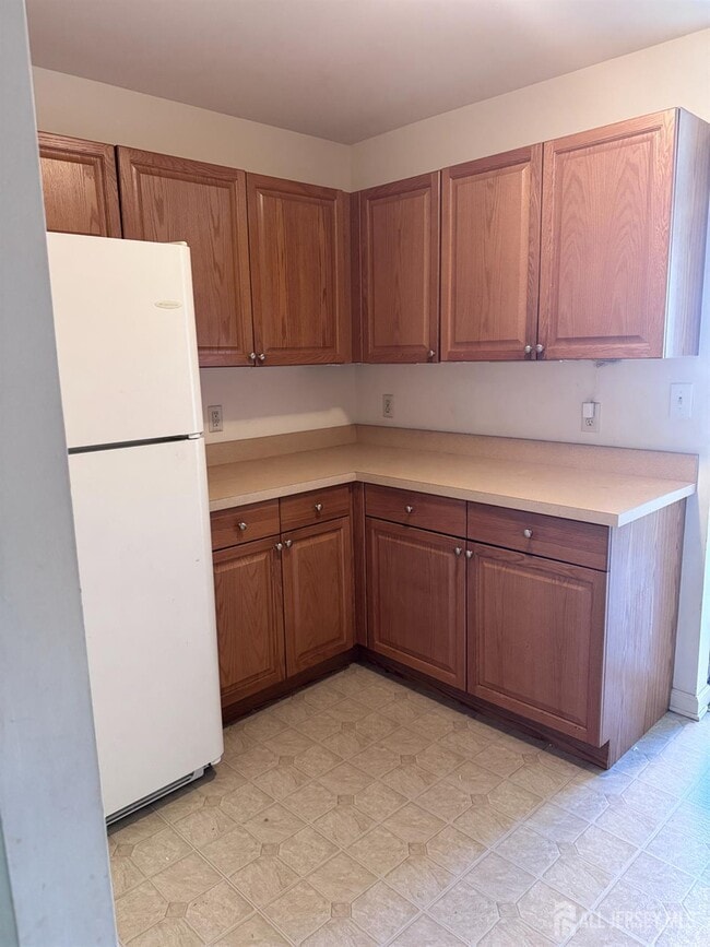 Photo - 449 Avenel St