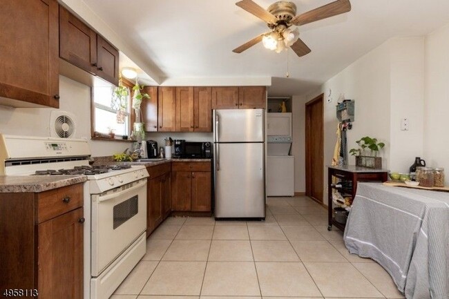 Kitchen - 15 Sidney St Unit Second Floor