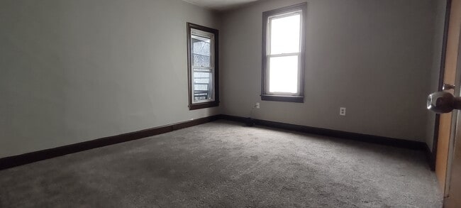 Photo - 549 N Front St Unit 3