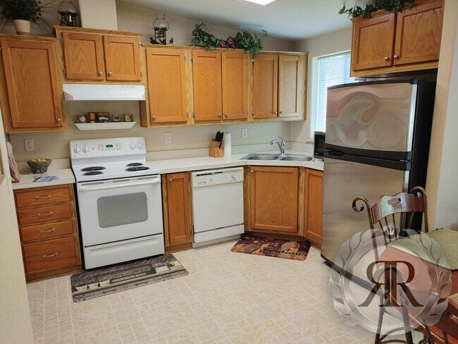 Photo - Gorgeous Fully Furnished Country Home