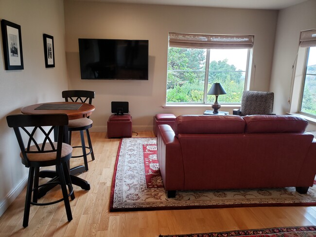 1117 Alvarado Rd Unit 1117-B
