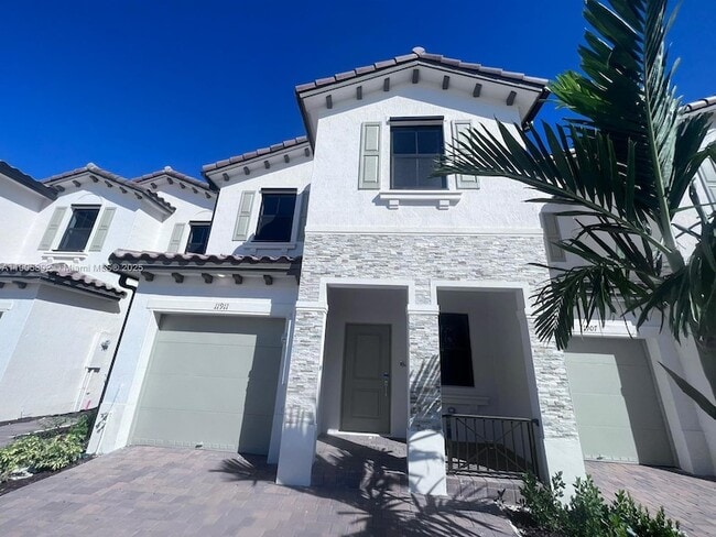 Building Photo - 11911 SW 246 Terrace