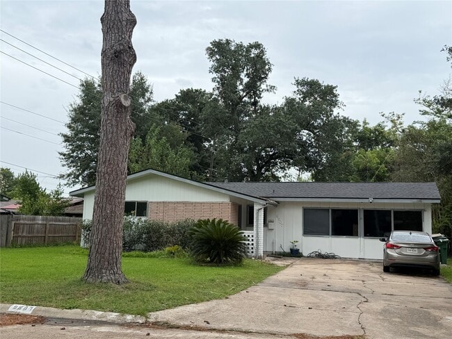 Building Photo - 9507 Vogue Ln