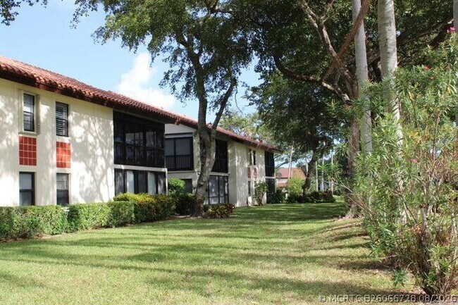 Photo - 10804 Bahama Palm Way Unit 102