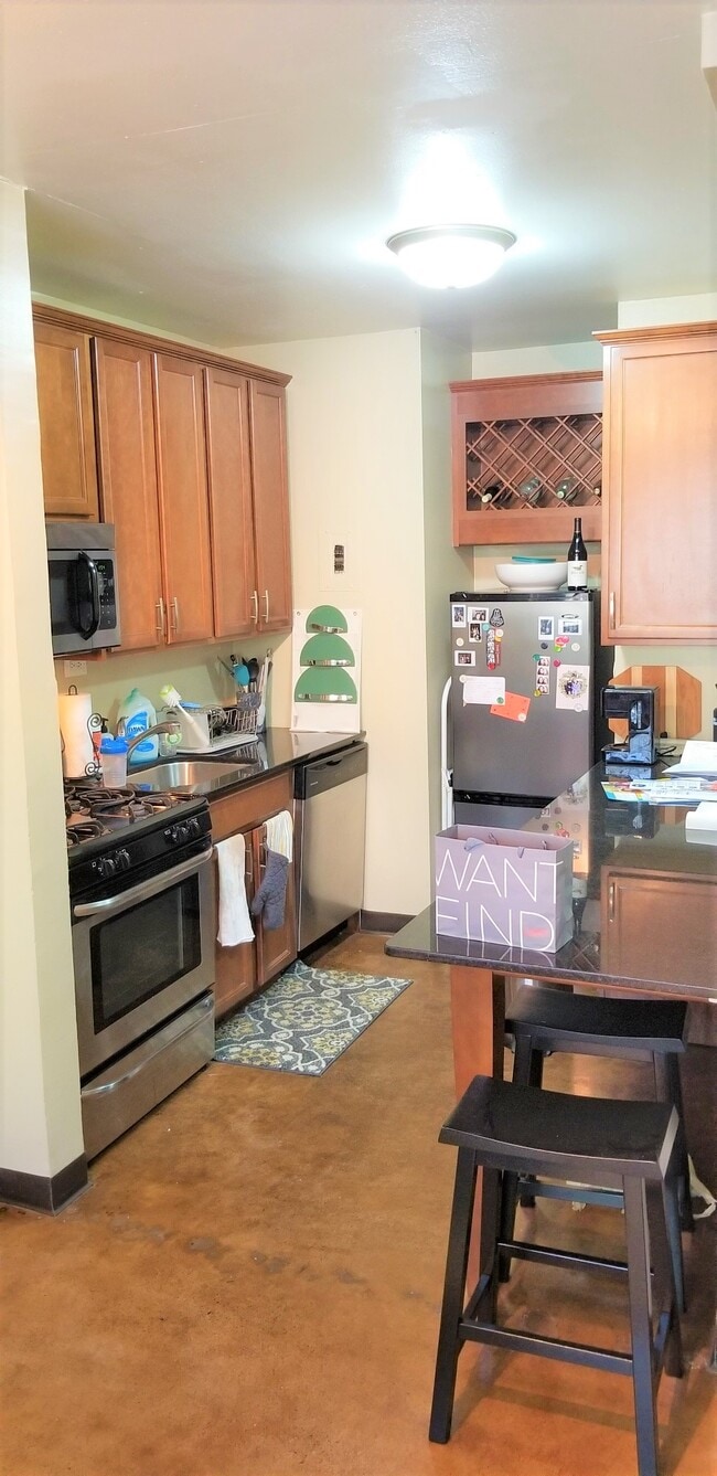 Photo - 3332 Hennepin