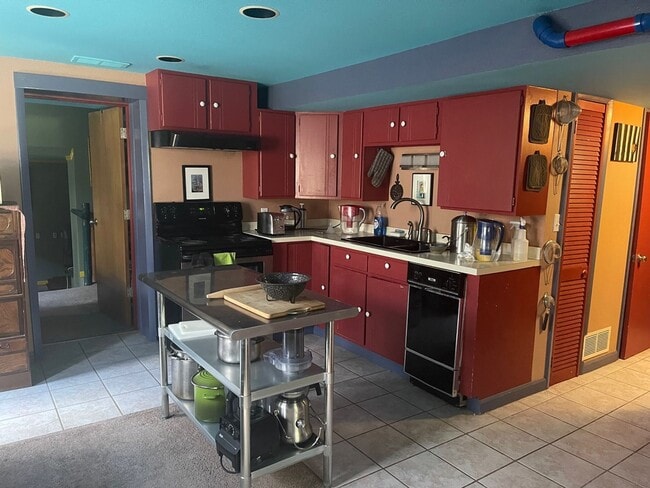 Photo - Furnished 2 Bedroom Garden Level ADU in Upper Table Mesa Near Bear Creek Park