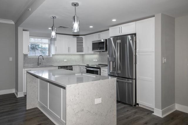 Building Photo - 100 Glen St Unit N2308 Rental
