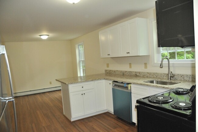 Photo - 115 High Rock Rd