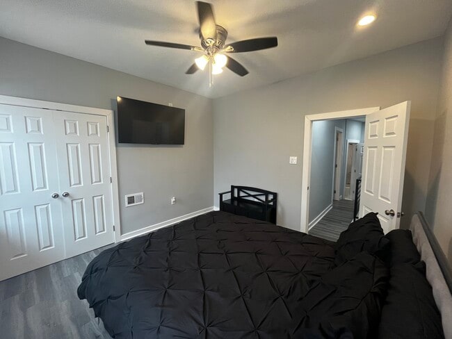 Photo - 2304 N Gratz St