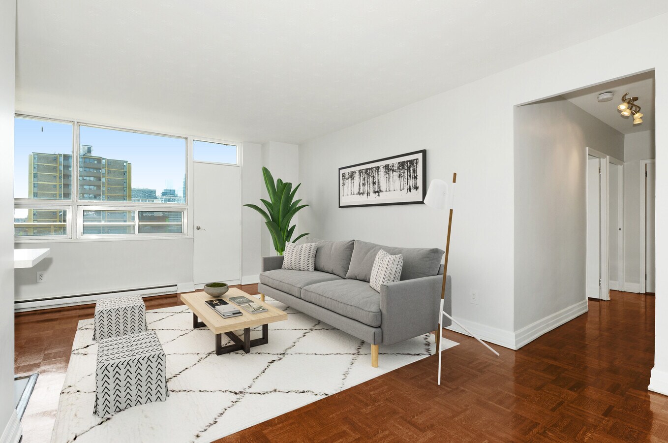 Photo - Bloor Yonge Tower Unit 01003