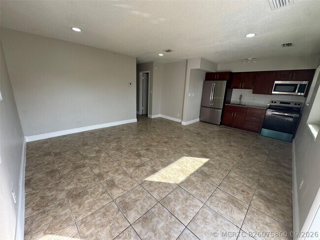 1700 NW 52nd Ave Unit 1