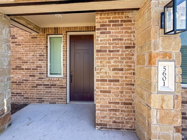 Photo - 5601 Mobeetie Lp