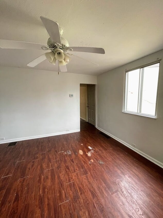 2 bed 1 bath - Greenfield, nice location, ... - 2 bed 1 bath - Greenfield, nice location, ...