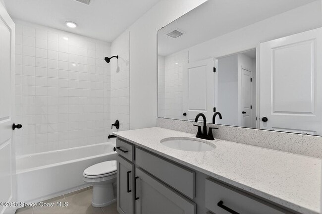 Photo - 1450 Victoria Blvd