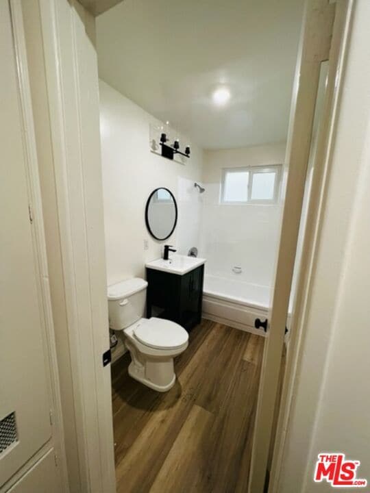 Photo - 4327 Lankershim Blvd