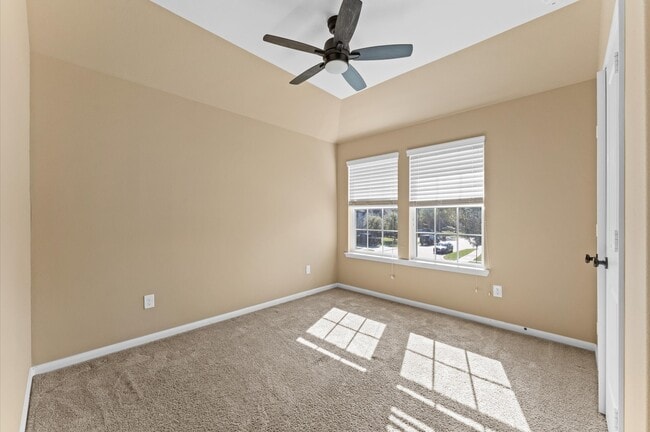 Building Photo - 31183 Pecan Creek Dr