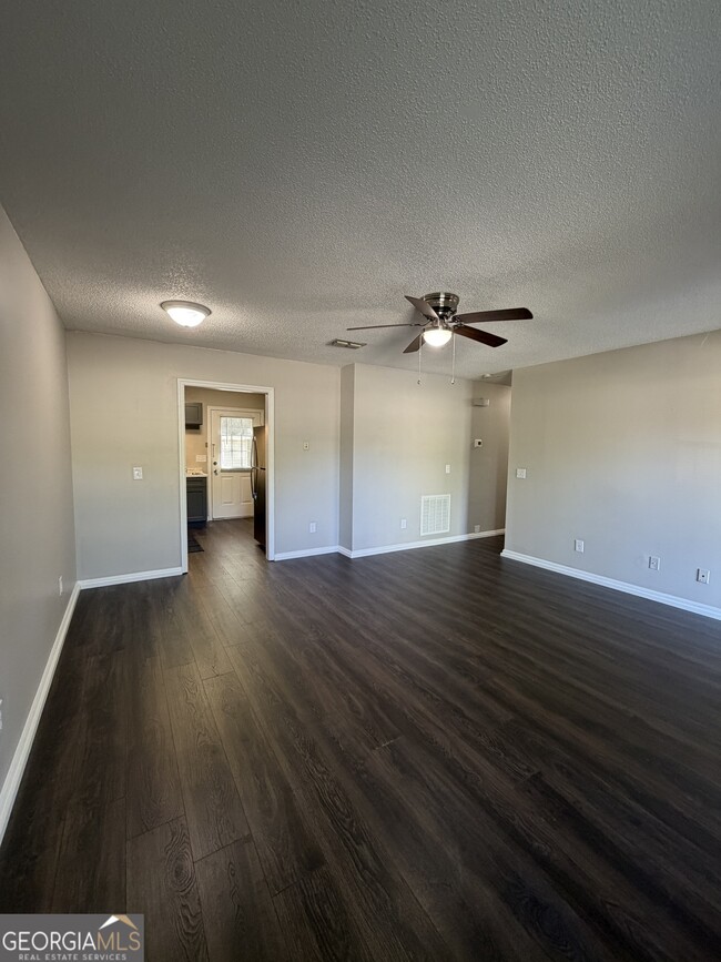 Photo - 73 Talbot Ct