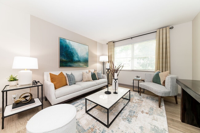 DSC_9077-NR mejorado - Eastwood Greene