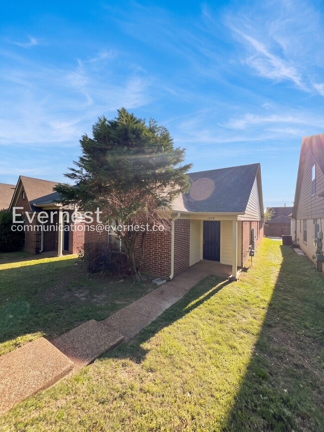 Building Photo - 1224 Whitten Rd