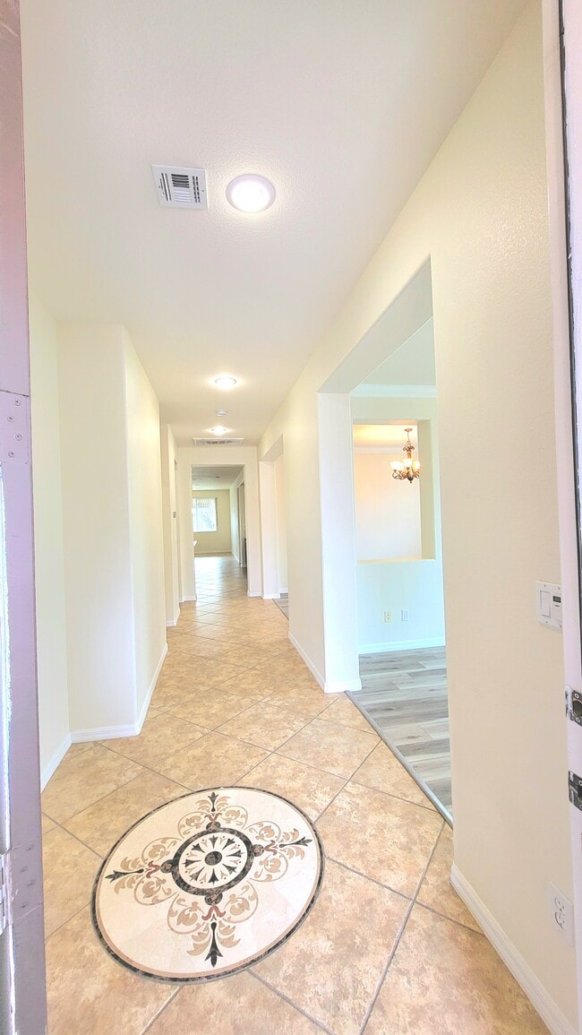 Photo - 5761 E Badlands Ln