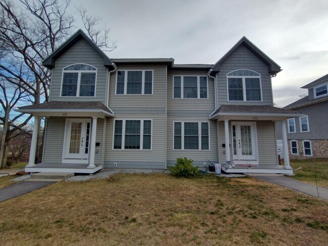 Photo - 633 Hanover Street