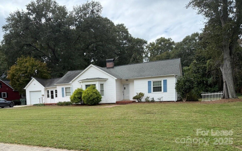 Photo - 803 Townsend Ave