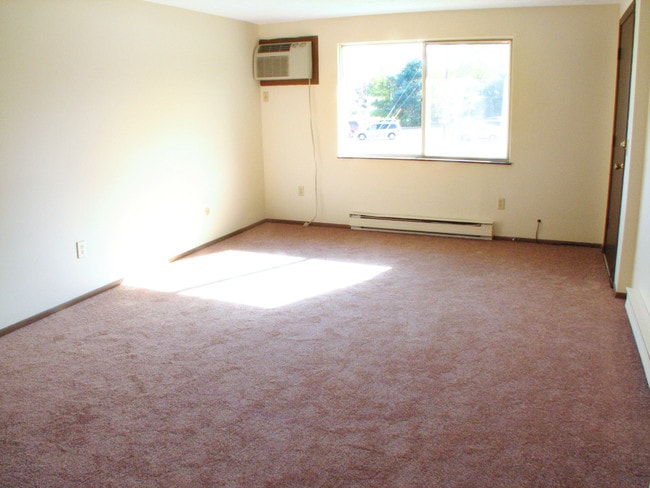 Photo - Little Williamsburg Apartments