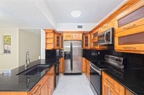 Photo - 2400 Centergate Dr