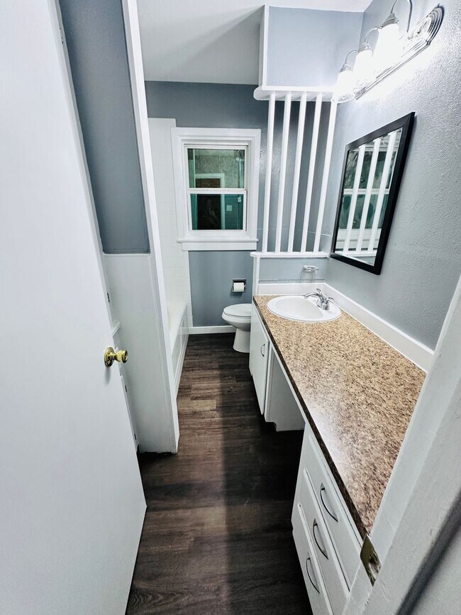 Photo - 2120 35th St Unidad A