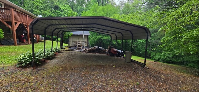 Photo - 2735 Tablerock Rd