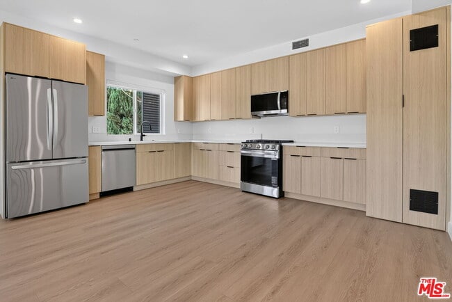 Photo - 11304 Collins St Unit #2