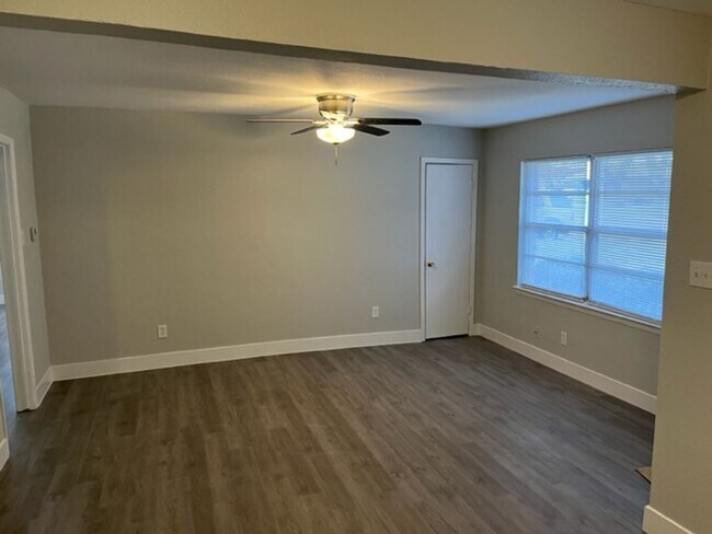 Photo - 1909 Dorothy Dr