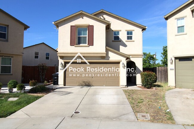 Wonderful Sacramento 3bd/2ba Home with 2 C... - Wonderful Sacramento 3bd/2ba Home with 2 C...