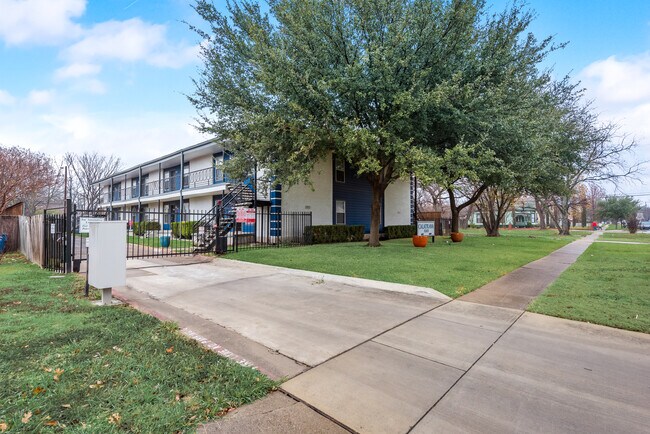 Photo - Calatrava Flats