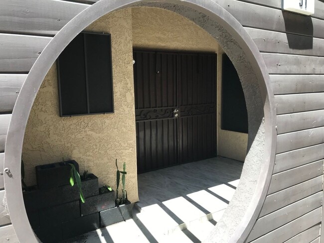 Photo - Spacious and Ready to Enjoy in Green Brier! A gated community.