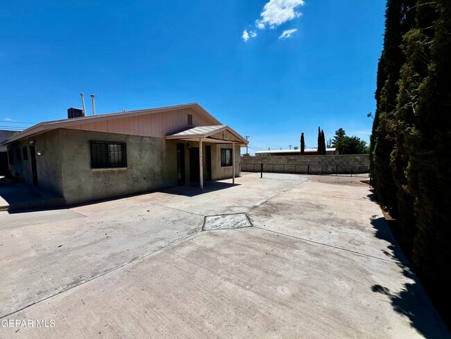 Photo - 14624 Eston Pl