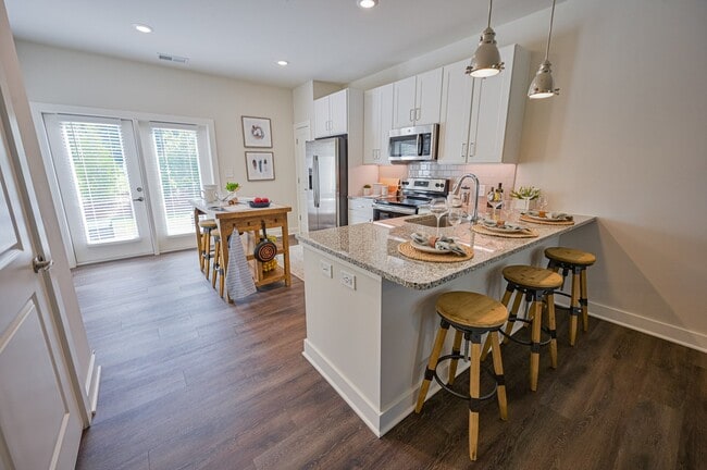 Photo - Hawthorne at the Pointe