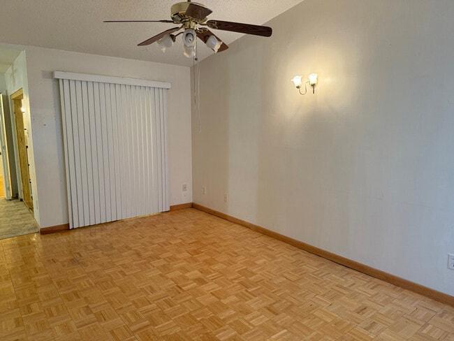 Photo - 2225 Loreco St