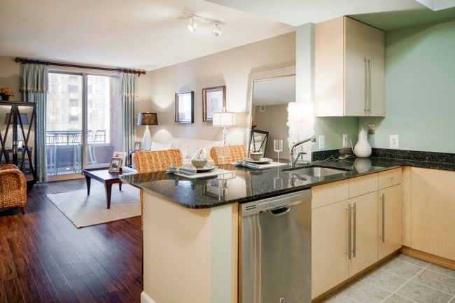 Photo - Spinnaker Bay at Harbor East