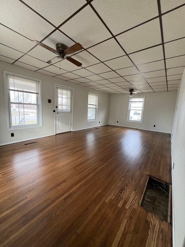 Photo - 3200 S 7th St