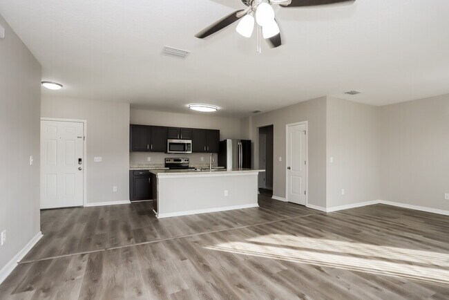 Photo - 12123 Barnsley Reserve Pl