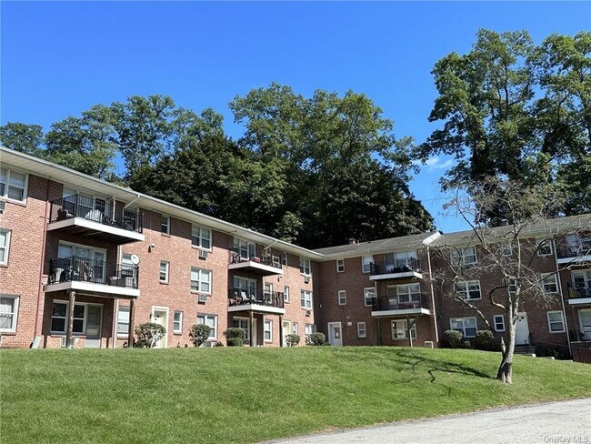 Photo - 31 Old Post Rd S Apartment Unit E77