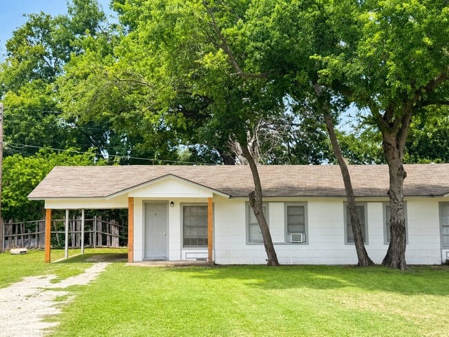 Building Photo - 300 Delmar Ct