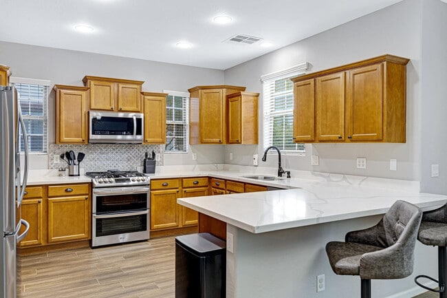 Photo - 15366 W Bloomfield Rd